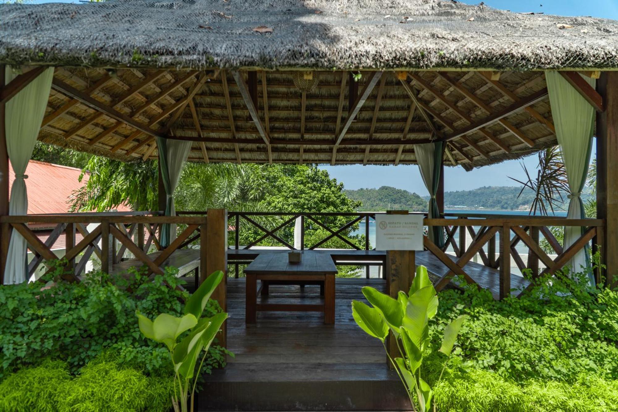 The Hawk'S Nest Resort Sabang  Exterior photo