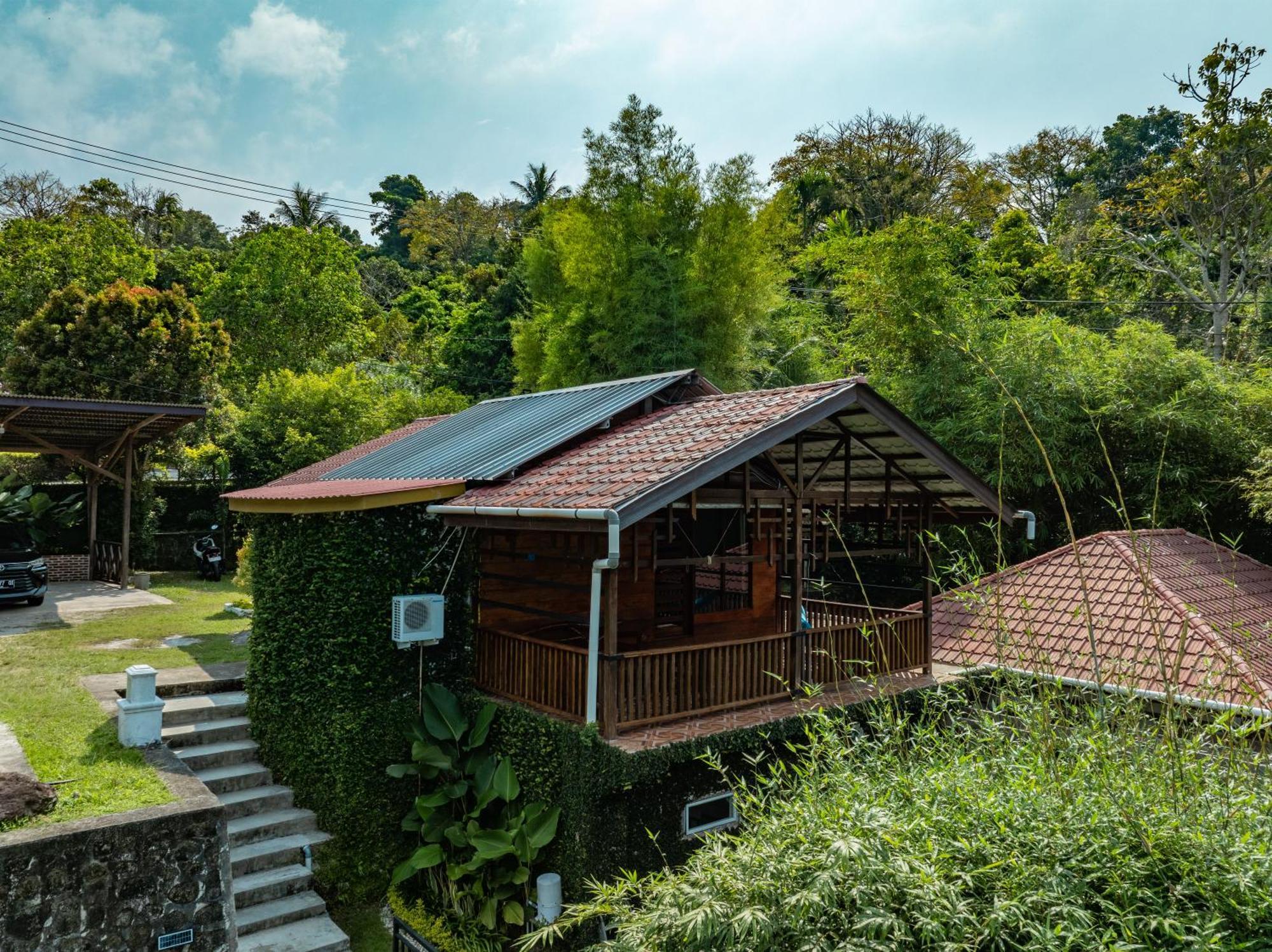 The Hawk'S Nest Resort Sabang  Exterior photo